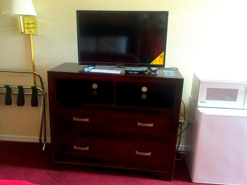 Peach Tree Inn Branson Habitación foto